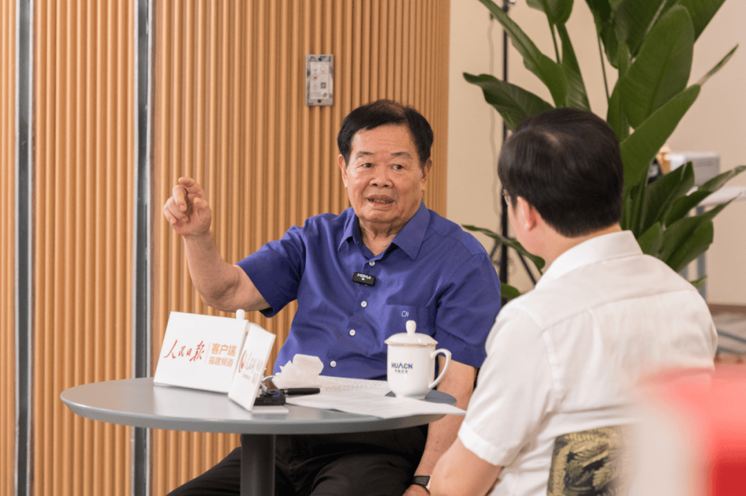 被指“做慈善很慷慨，但对员工比较苛刻”，曹德旺回应