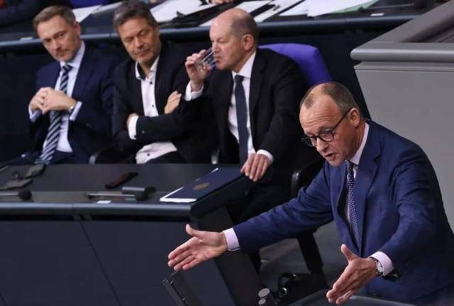 连续有两位国王访华，其中一位是建交以来首访，证明了什么？