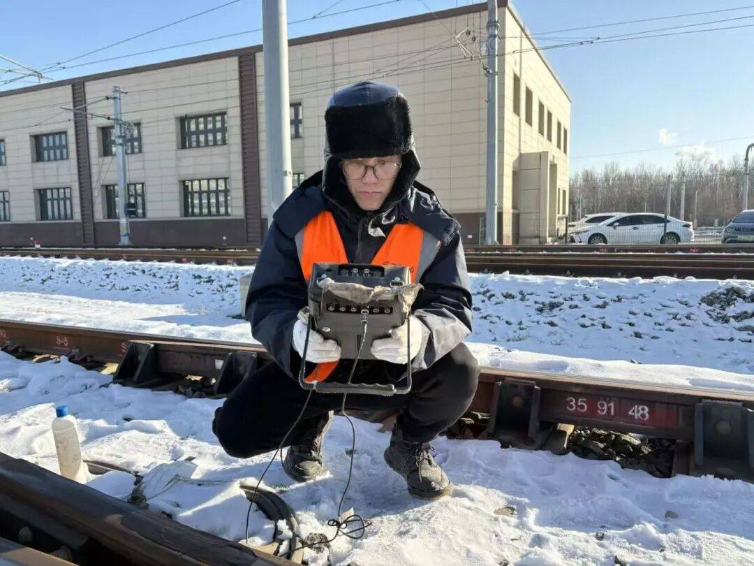 【班组基因 沈阳力量】沈阳地铁“钢轨神探”有一双“火眼金睛”!